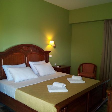 Marzi Beach And Bungalows Hotel Kokóni Kültér fotó