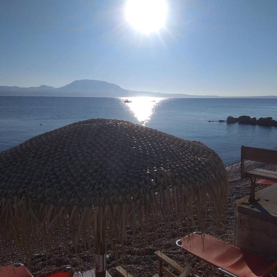 Marzi Beach And Bungalows Hotel Kokóni Kültér fotó