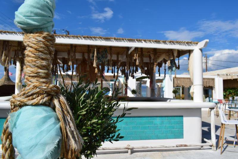 Marzi Beach And Bungalows Hotel Kokóni Kültér fotó