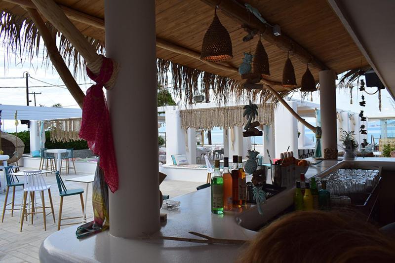 Marzi Beach And Bungalows Hotel Kokóni Kültér fotó
