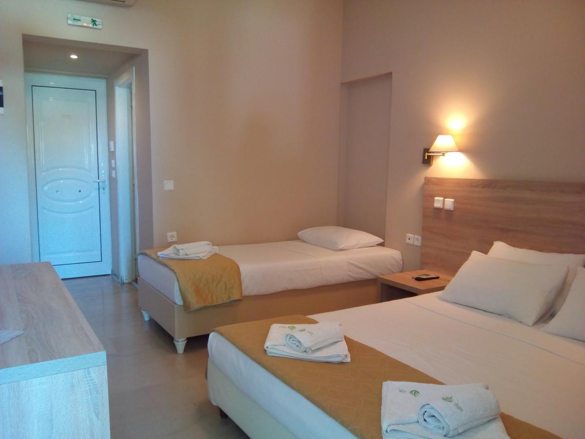 Marzi Beach And Bungalows Hotel Kokóni Kültér fotó