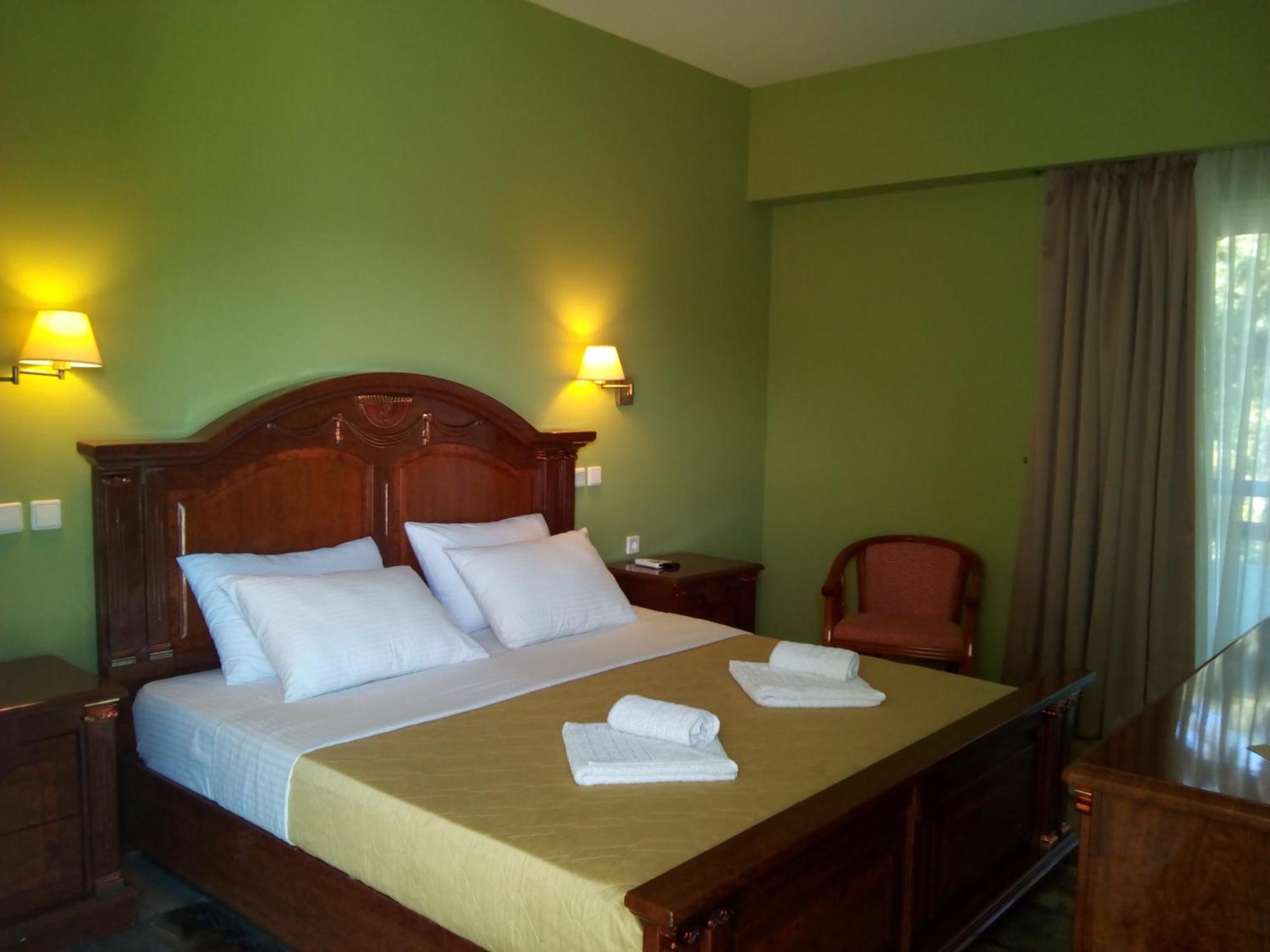 Marzi Beach And Bungalows Hotel Kokóni Kültér fotó