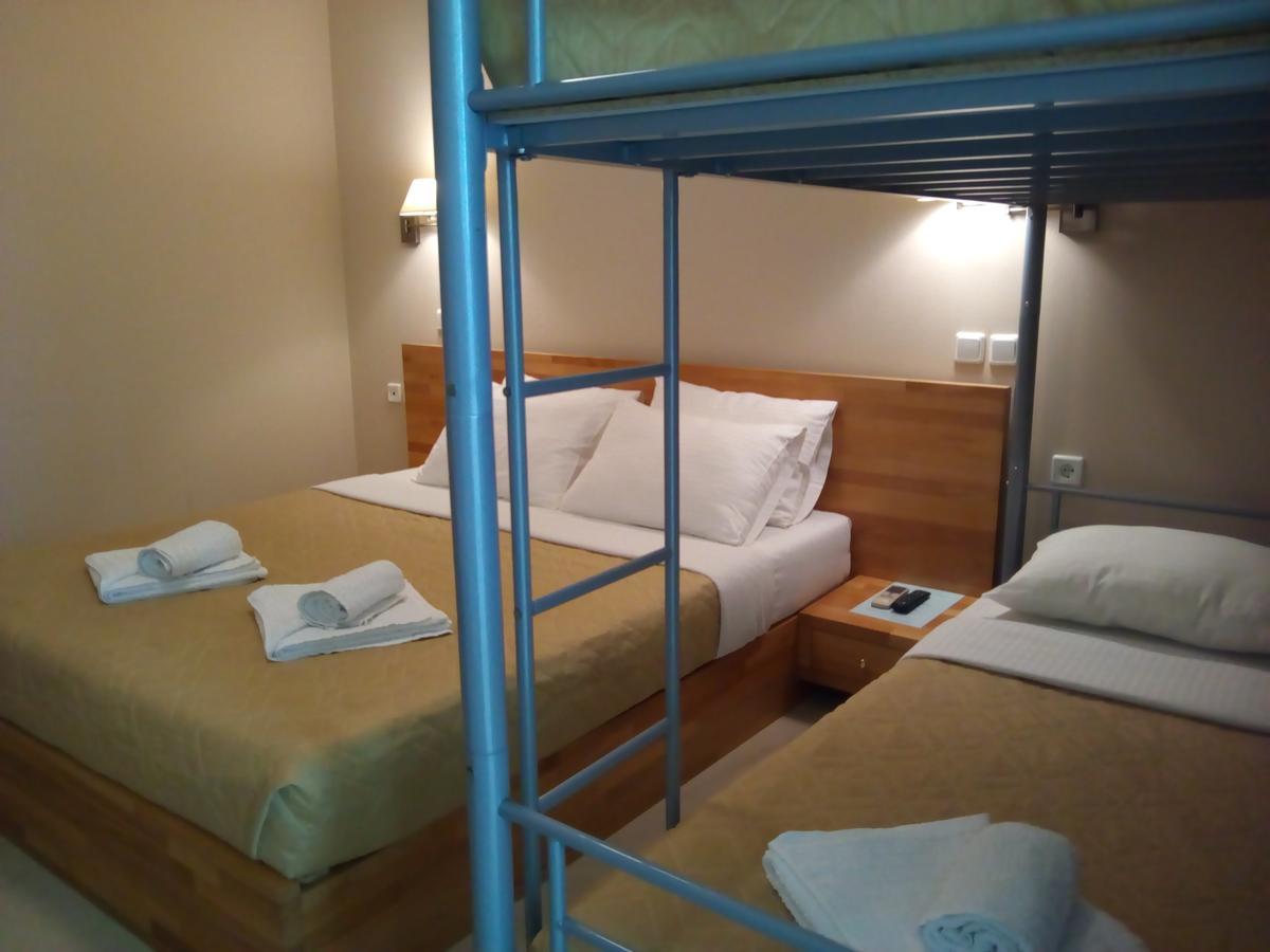 Marzi Beach And Bungalows Hotel Kokóni Szoba fotó